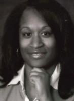 Leslie Roberts headshot