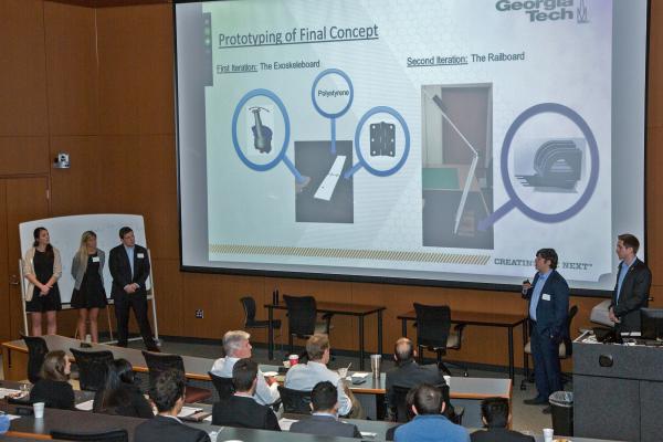 CrossARM presents its Capstone Design project: a device to stabilize a patient’s arm during procedures like CT-scan.