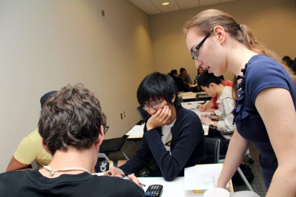  TA visits a BME group using the “Problem Solving Studio” approach taken in BMED 2210